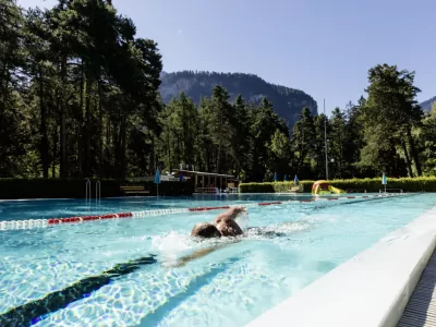 Badi-thusis-schwimmbecken (2)-2c1gt63peehyht5