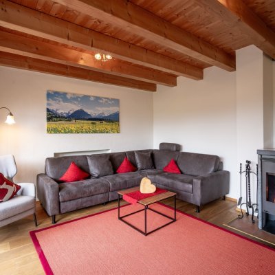 Wohnzimmer Couch / Ofen