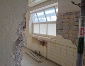 Abbrucharbeiten in der Küche der Walserschanz