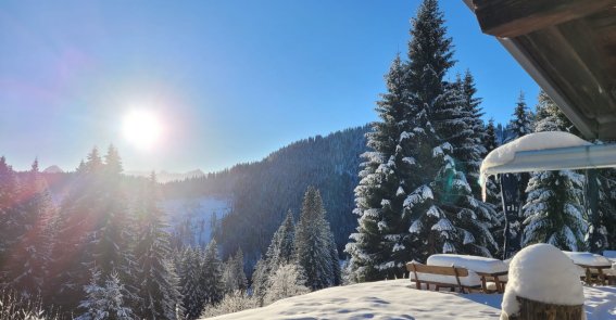 Sonne & Schnee - Hüttenwinter vom Feinsten