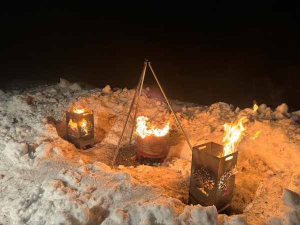 Gemütliches Lagerfeuer auf der Wannenkopfhütte