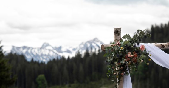 Mit der Wannenkopfhütte hast Du eine einzigartige Hochzeitslocation gefunden.