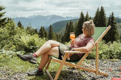Die verdiente Pause nach einem aktiven Tag oder auch einfach einen mal einen Ruhetag. Auf der Wannenkopfhütte kannst du inmitten der Natur abschalten und das Leben genießen.