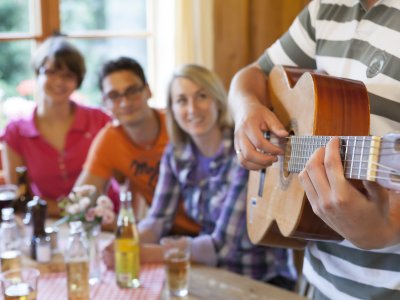 Hüttenabend und zünftige Live-Musik