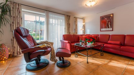 Granat - Wohnbereich - Wellnesshof Blenk - 5 Sterne Ferienwohnungen in Wertach im Allgäu