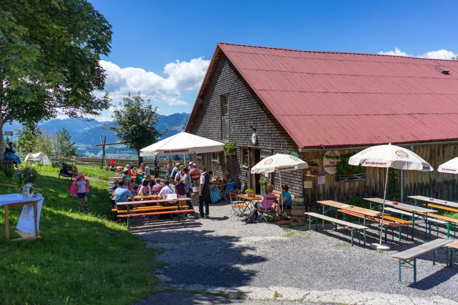 Sonnenterrasse auf einer Allgäuer Alpe - Wellnesshof Blenk - 5 Sterne Ferienwohnungen in Wertach im Allgäu