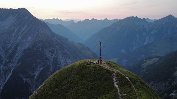 Seekogel, Memminger Hütte