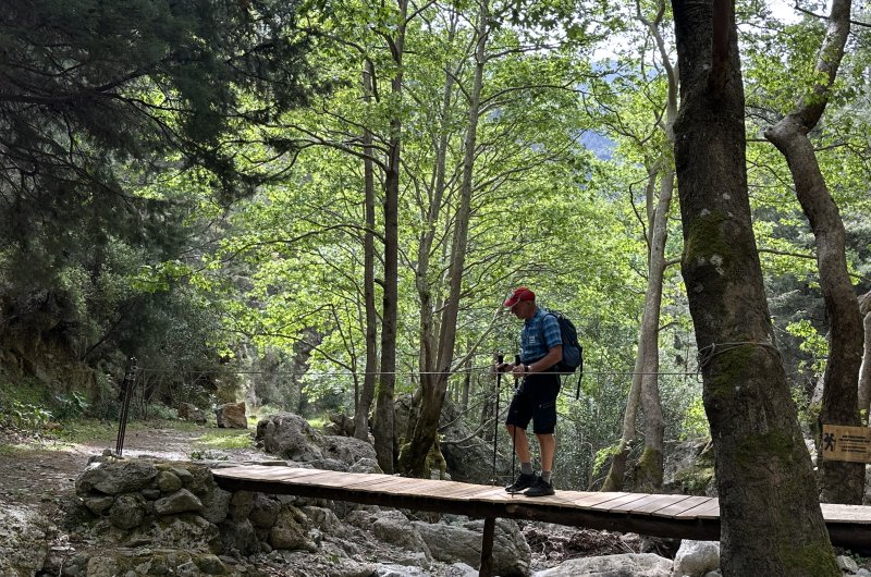 Agia Irina Steg mit Winni