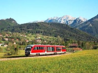 Zug in den Allgäuer Alpen