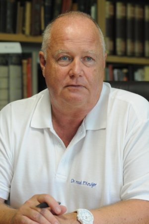 Dr. Peter Kruijer