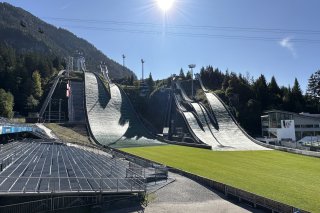 Herbst in der Skisprung Arena Herbst in der Skisprung Arena
