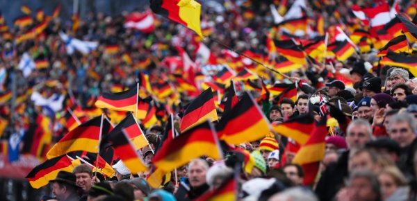 Fans feiern