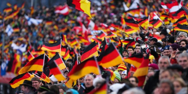 Fans feiern