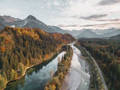Auwaldsee und Iller im Herbst Auwaldsee und Iller im Herbst