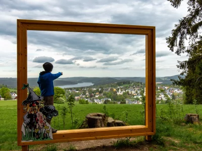 Wurzelrudi Bilderrahmen Blick auf Eibenstock