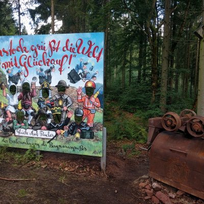 Bergbaulehrpfad Eibenstock - Hunt mit Kurbel und Musik, Fotopoint mit bergmännischen Gesichtern.