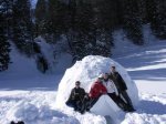 Iglubau bei der Wildnisschule Allgäu